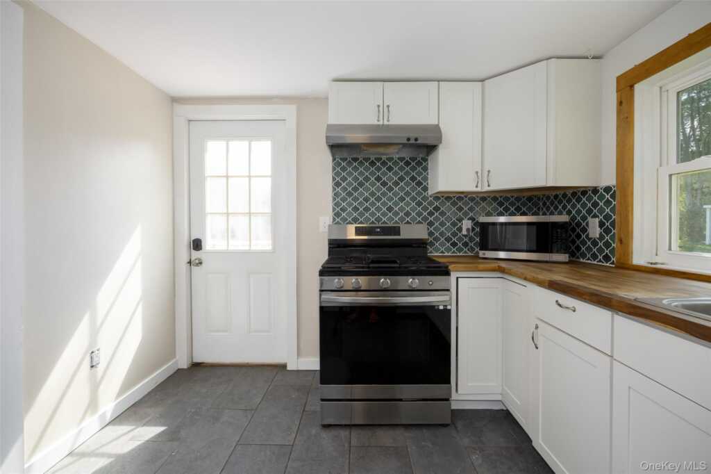 4 Stoley Lane, Saugerties, NY 12477 - Photo 10 of 26