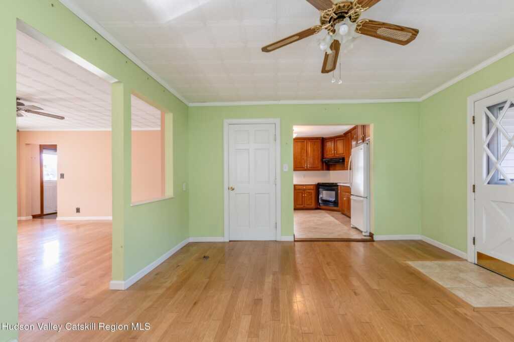 125 Ulster Avenue, Saugerties, NY 12477 - Photo 11 of 42