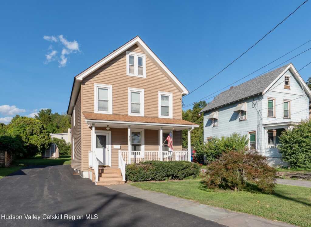 125 Ulster Avenue, Saugerties, NY 12477 - Photo 2 of 42