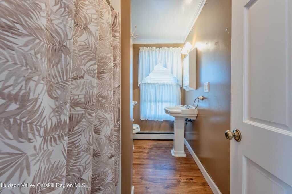 125 Ulster Avenue, Saugerties, NY 12477 - Photo 21 of 42