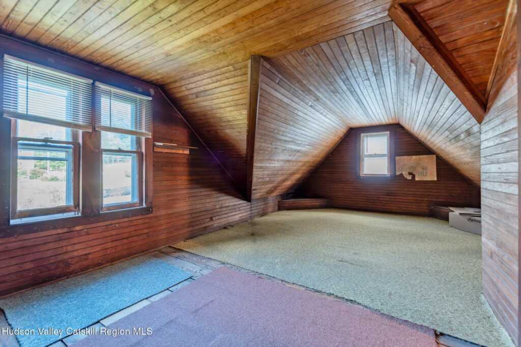 125 Ulster Avenue, Saugerties, NY 12477 - Photo 32 of 42