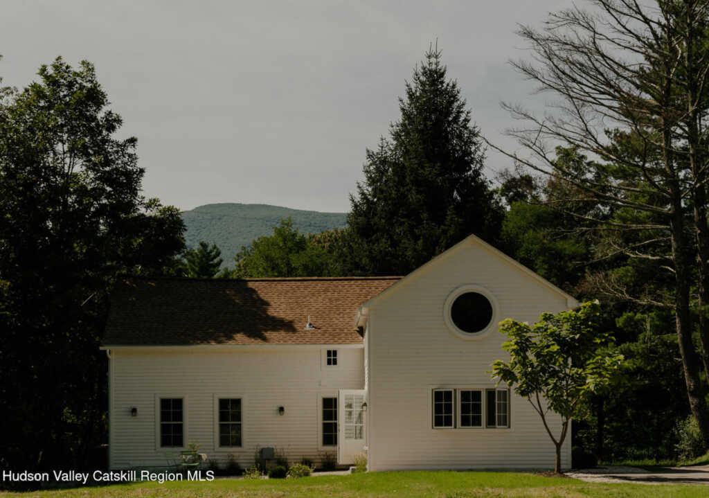 300 Band Camp Road, Saugerties, NY 12477