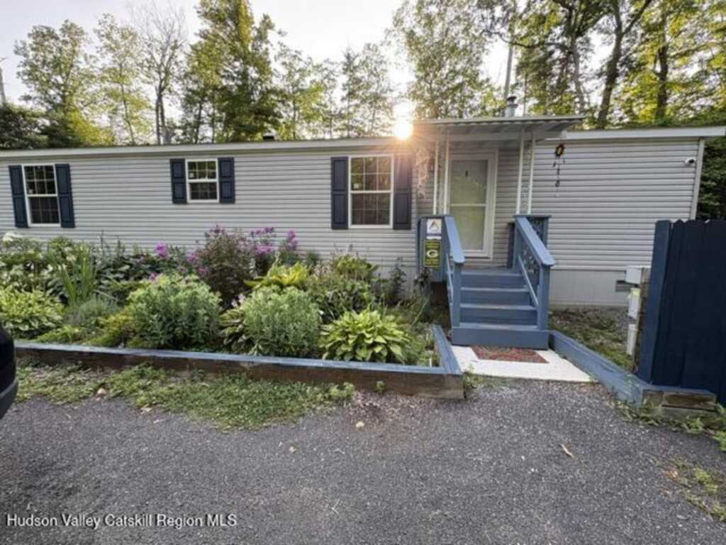 128 North Drive, Unit #Lot 8, Saugerties, NY 12477