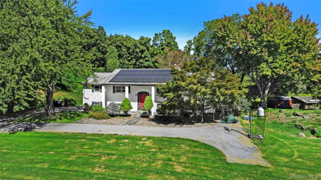 1 Kerr Road, Rhinebeck, NY 12572 - Photo 4 of 37