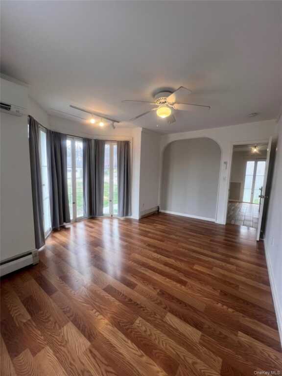 67 Old Albany Post Road, Unit #6, Rhinebeck, NY 12572 - Photo 4 of 9
