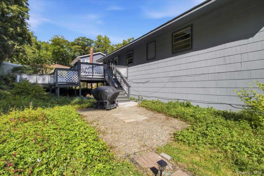 66 Lamb Avenue, Saugerties, NY 12477 - Photo 10 of 32