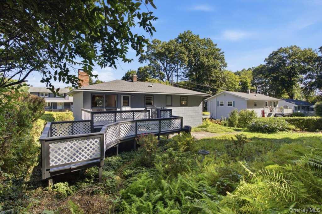 66 Lamb Avenue, Saugerties, NY 12477 - Photo 8 of 32