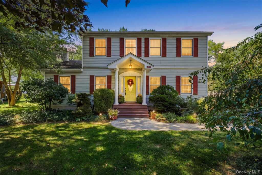 413 Sepasco Center Street, Rhinebeck, NY 12572