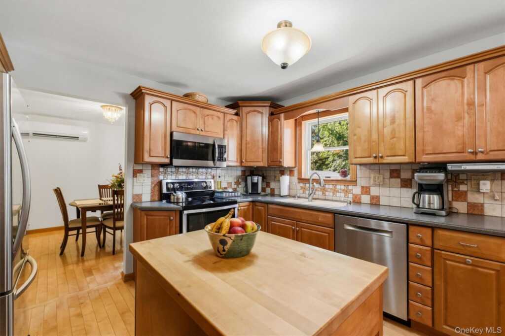 413 Sepasco Center Street, Rhinebeck, NY 12572 - Photo 15 of 46