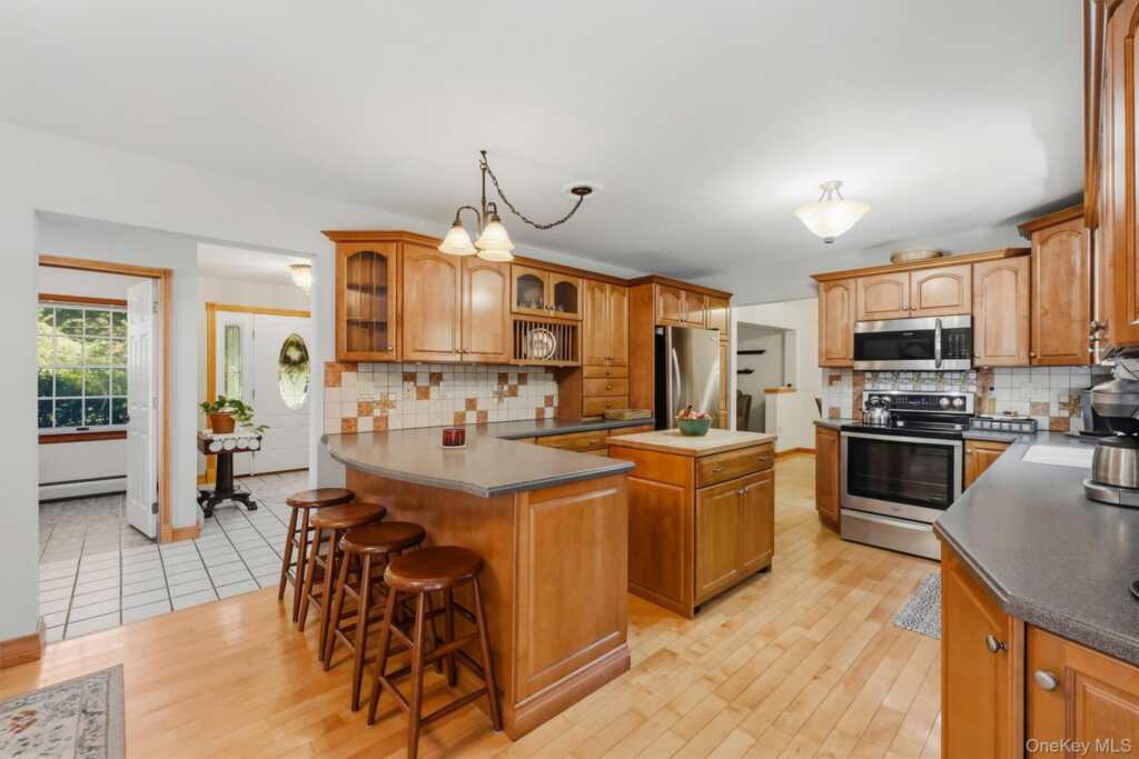 413 Sepasco Center Street, Rhinebeck, NY 12572 - Photo 18 of 46