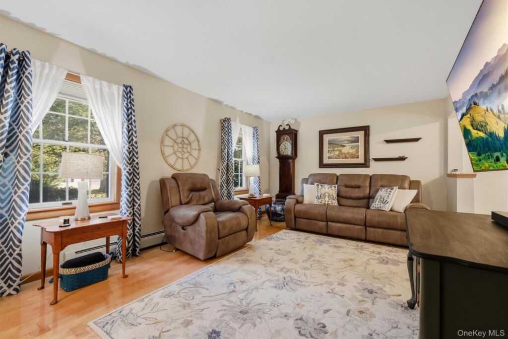 413 Sepasco Center Street, Rhinebeck, NY 12572 - Photo 9 of 46