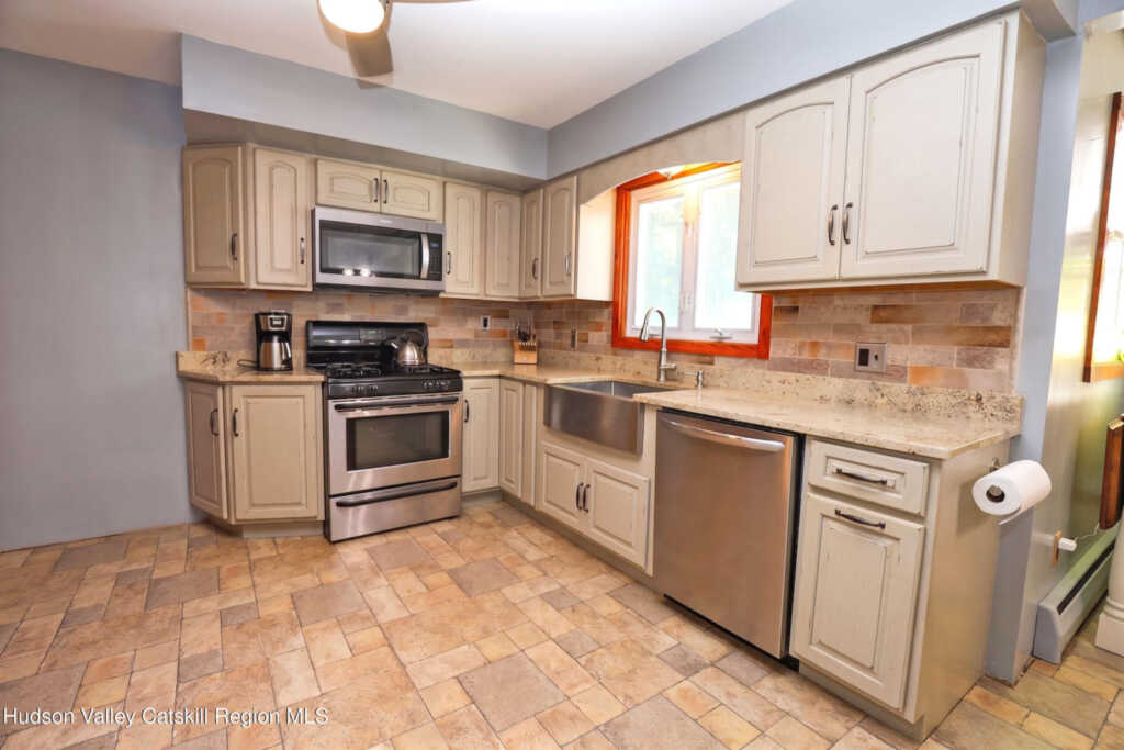 13 Edith Avenue, Saugerties, NY 12477 - Photo 12 of 40