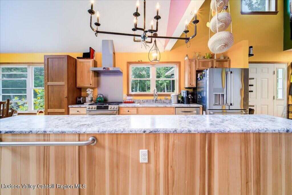 325 Woods Road, Kingston, NY 12401 - Photo 17 of 50
