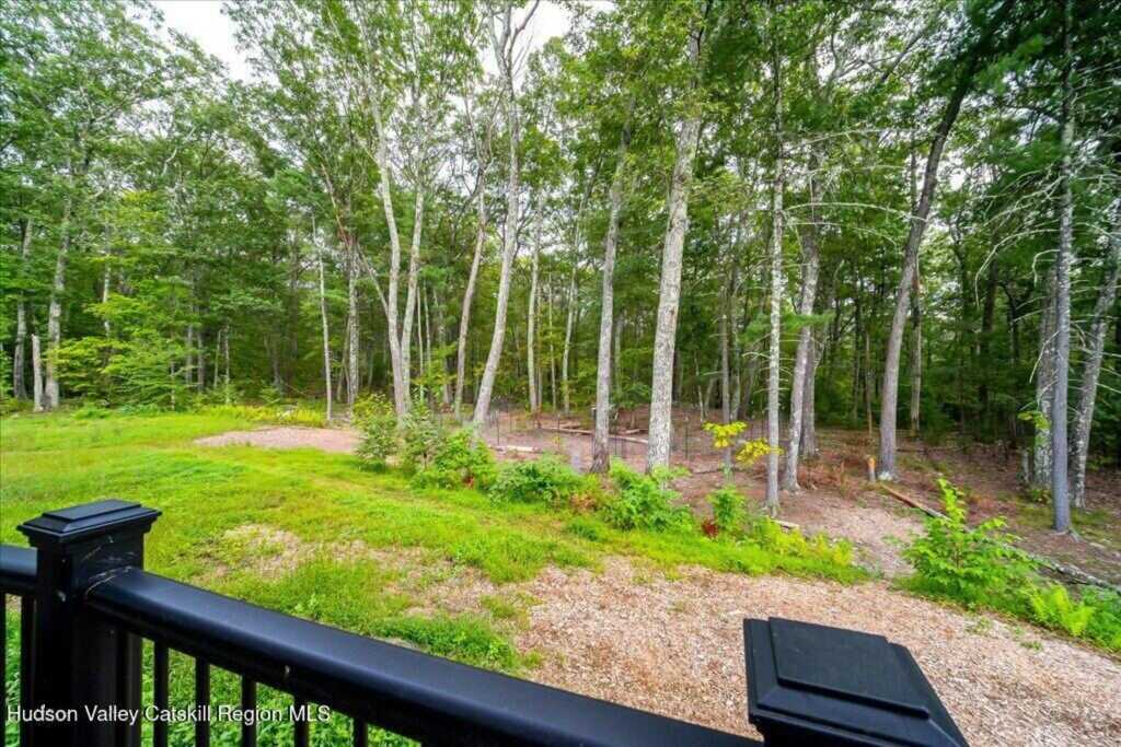 325 Woods Road, Kingston, NY 12401 - Photo 27 of 50