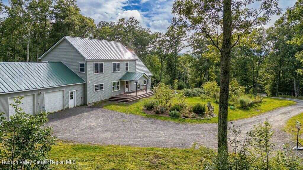 325 Woods Road, Kingston, NY 12401 - Photo 3 of 50