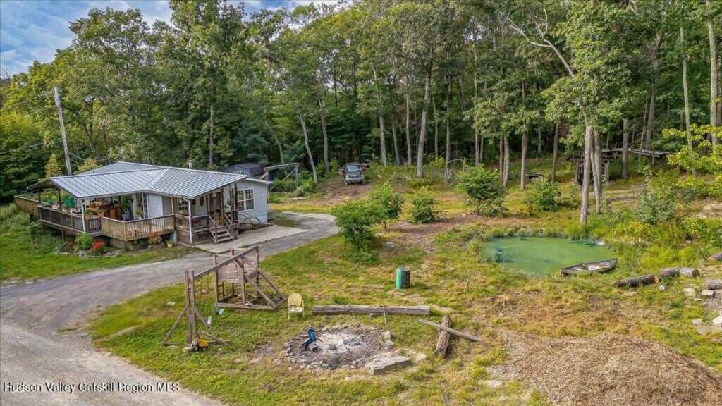 325 Woods Road, Kingston, NY 12401 - Photo 6 of 50