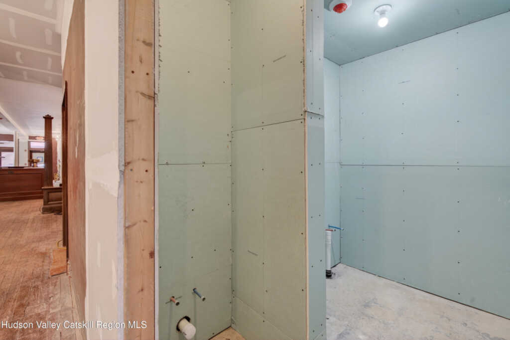 316 Wall Street, Kingston, NY 12401 - Photo 23 of 35