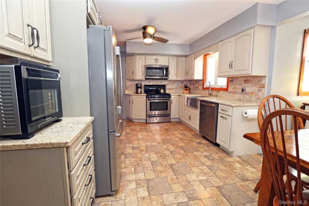 13 Edith Avenue, Saugerties, NY 12477 - Photo 11 of 40