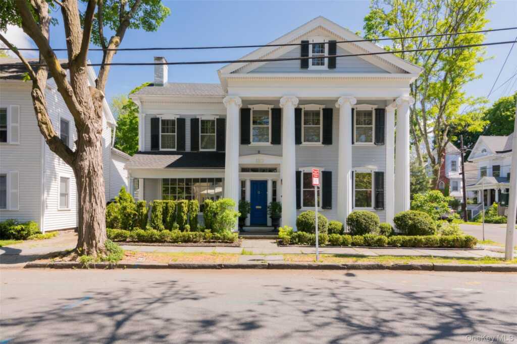120 Saint James Street, Kingston, NY 12401