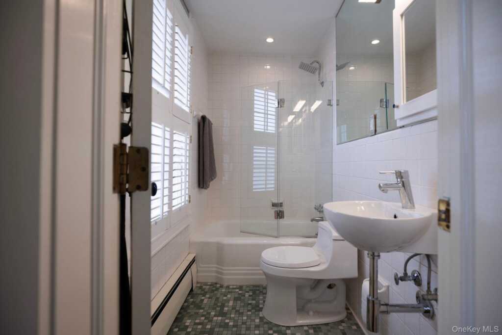120 Saint James Street, Kingston, NY 12401 - Photo 33 of 42