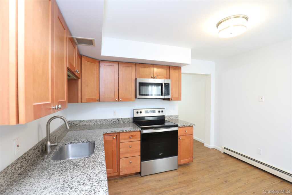 87 Overlook Estates, Unit #2a, Saugerties, NY 12477 - Photo 6 of 14