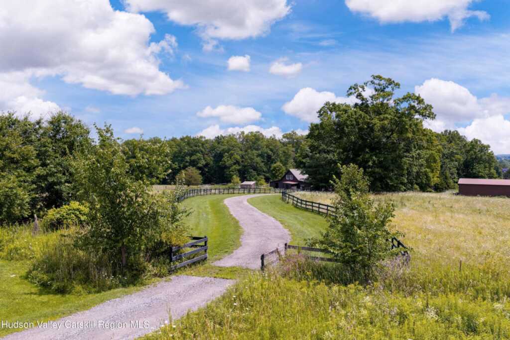 815 Albany Post Road, New Paltz, NY 12561 - Photo 2 of 50