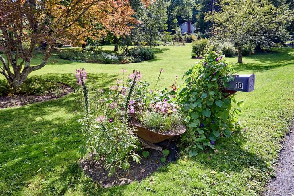 10 Burger Road, Rhinebeck, NY 12572 - Photo 18 of 24