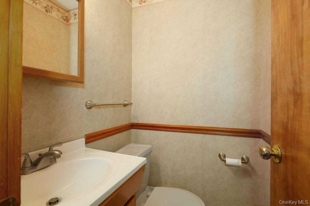10 Burger Road, Rhinebeck, NY 12572 - Photo 9 of 24