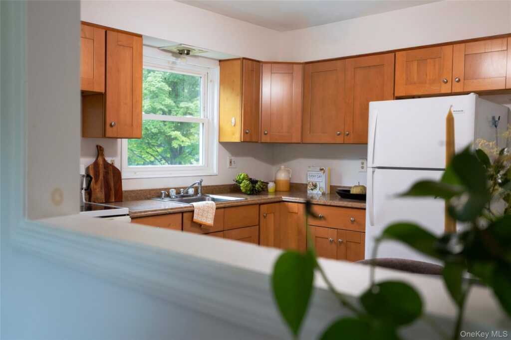 16 Peoples Road, Saugerties, NY 12477 - Photo 6 of 27