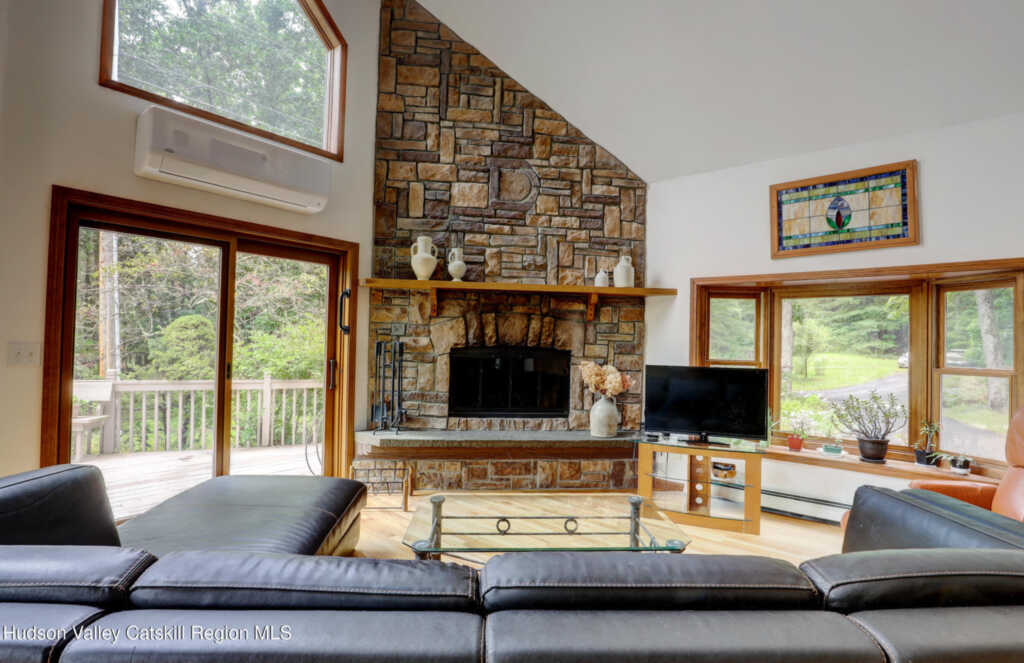 174 Ruby Road, Kingston, NY 12401 - Photo 4 of 45