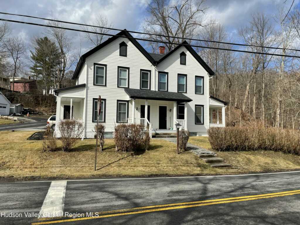1465 Creek Locks Road, Unit #2, Kingston, NY 12401