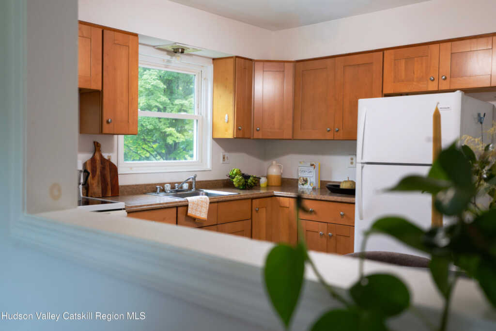 16 Peoples Road, Saugerties, NY 12477 - Photo 6 of 27
