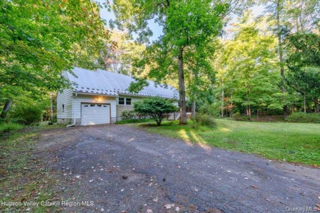 120 Sherman Road, Kingston, NY 12401 - Photo 3 of 50