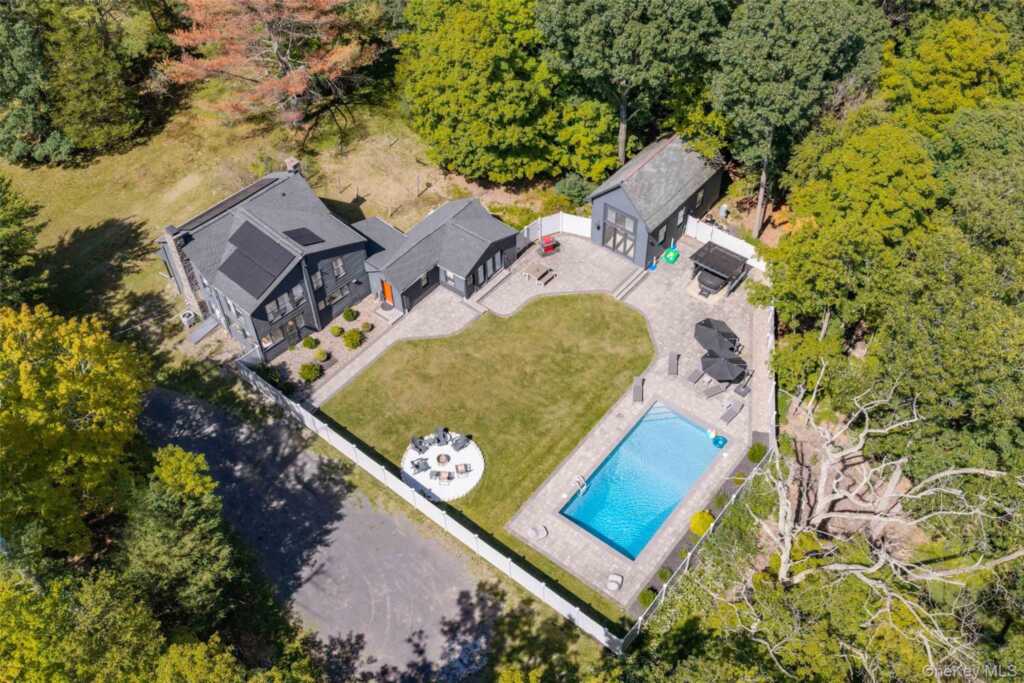 382 Band Camp Road, Saugerties, NY 12477 - Photo 3 of 50