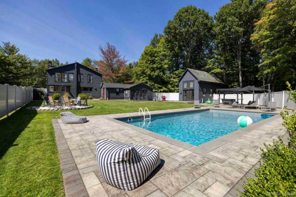 382 Band Camp Road, Saugerties, NY 12477 - Photo 5 of 50