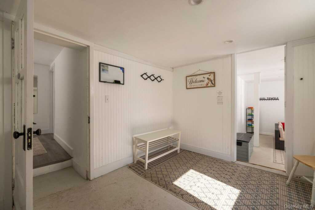 382 Band Camp Road, Saugerties, NY 12477 - Photo 6 of 50