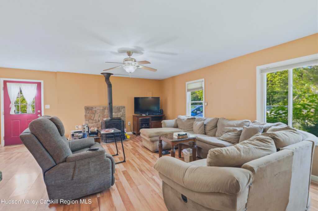 1207 Sawkill Road, Kingston, NY 12401 - Photo 6 of 19