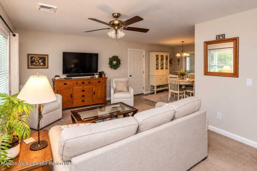 5 Meadowbrook Drive, Kingston, NY 12401 - Photo 4 of 26