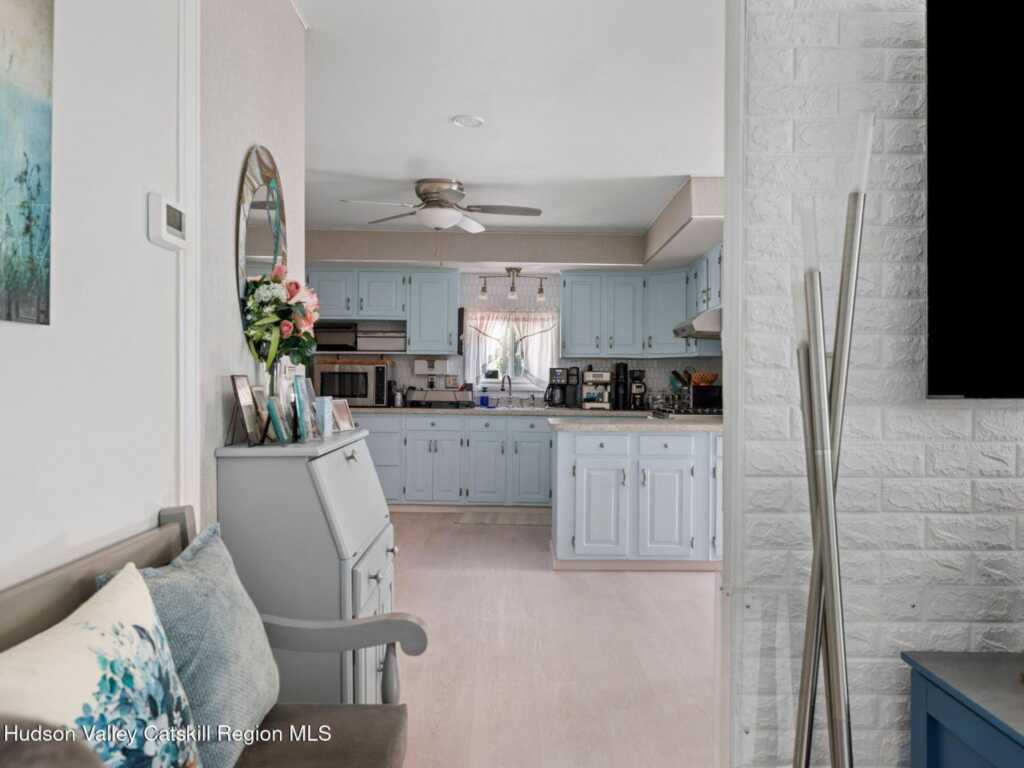 706 Glasco Turnpike, Saugerties, NY 12477 - Photo 14 of 50
