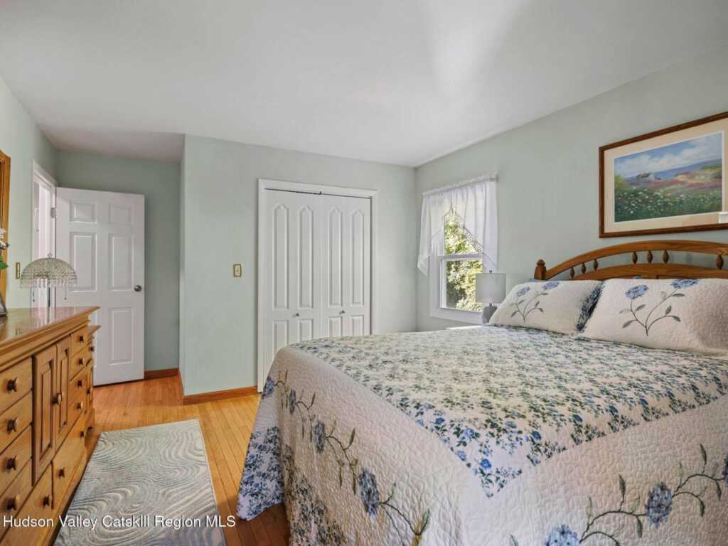 706 Glasco Turnpike, Saugerties, NY 12477 - Photo 17 of 50