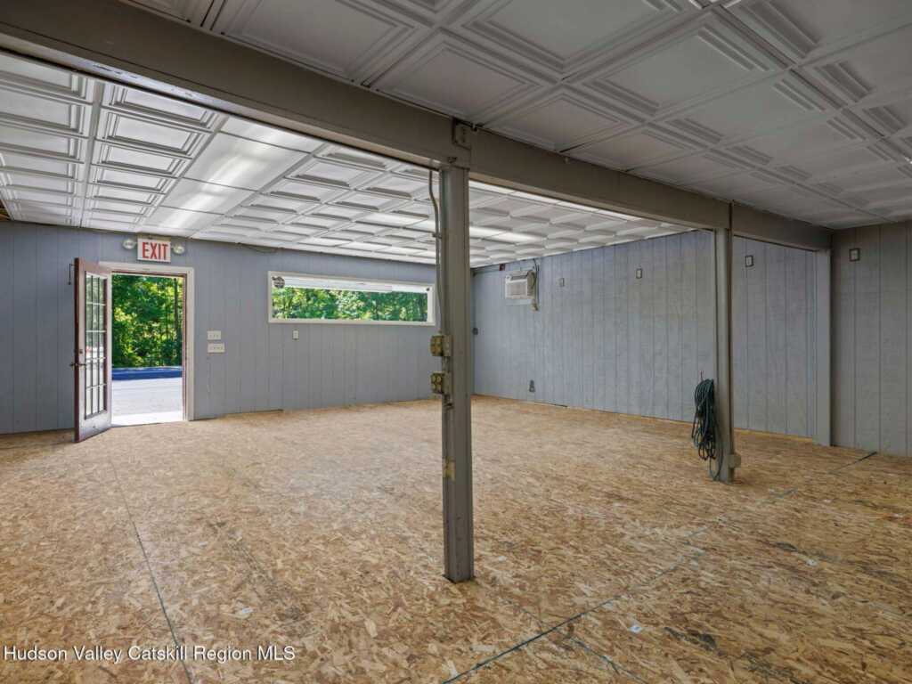 706 Glasco Turnpike, Saugerties, NY 12477 - Photo 22 of 50