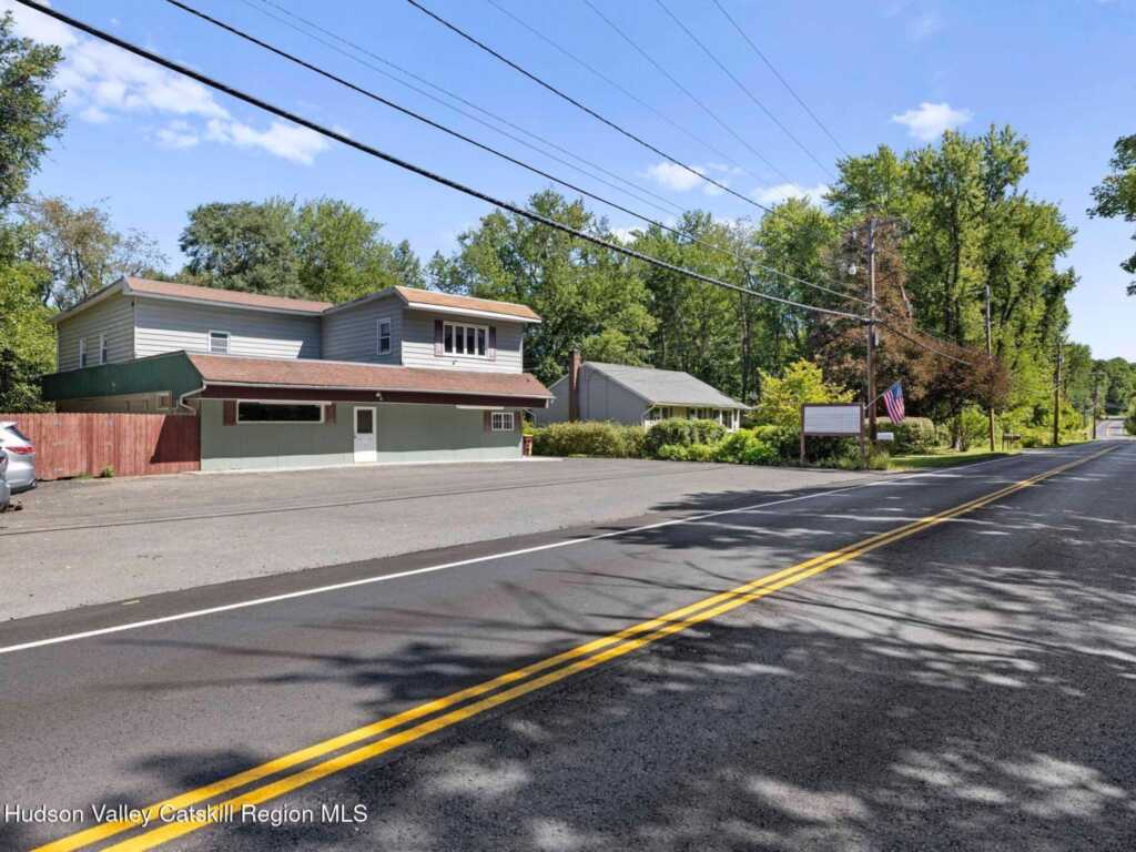 706 Glasco Turnpike, Saugerties, NY 12477 - Photo 37 of 50