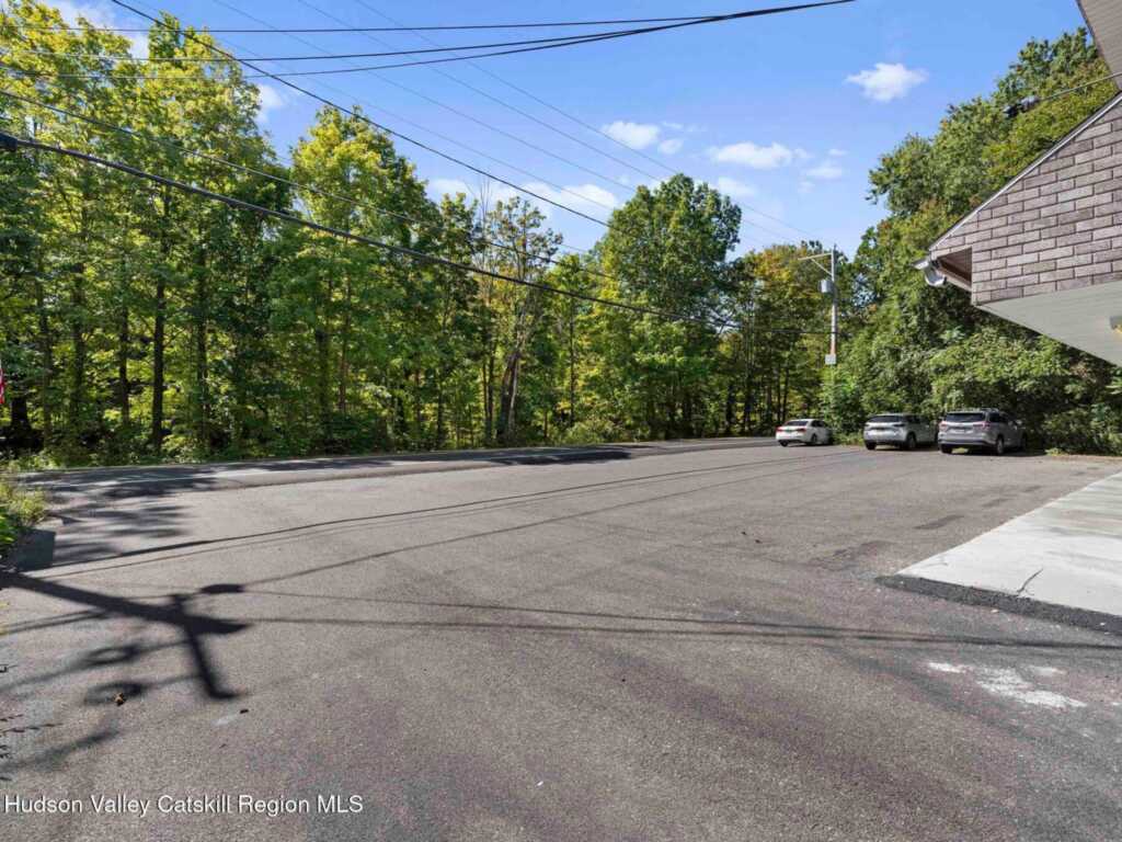 706 Glasco Turnpike, Saugerties, NY 12477 - Photo 38 of 50
