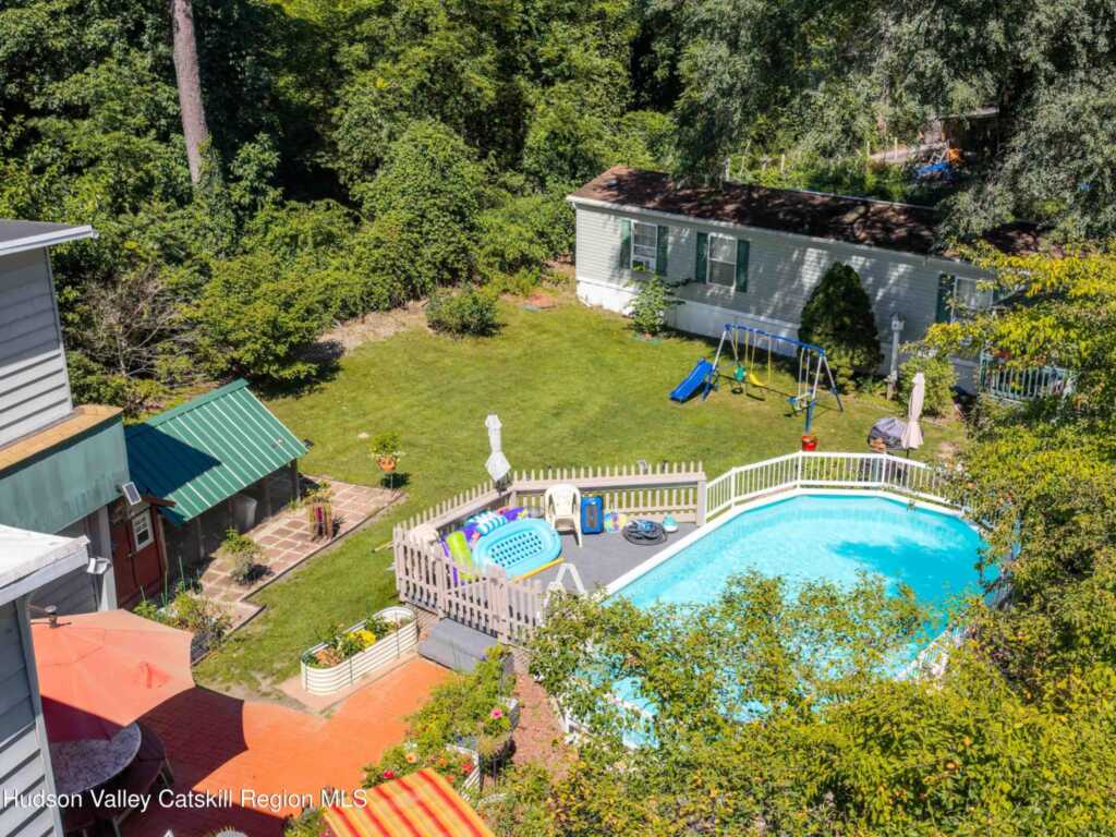 706 Glasco Turnpike, Saugerties, NY 12477 - Photo 4 of 50