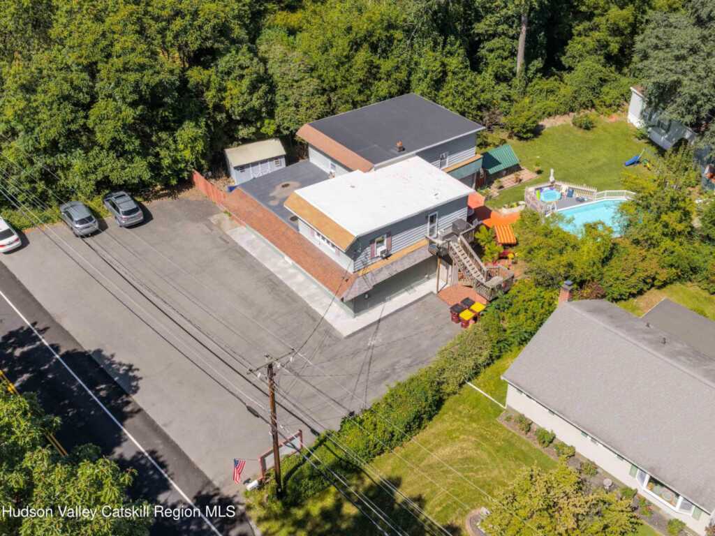 706 Glasco Turnpike, Saugerties, NY 12477 - Photo 5 of 50