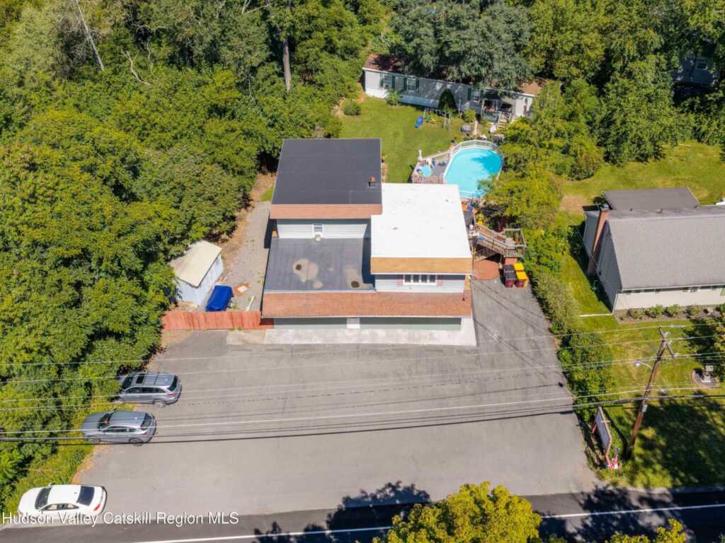 706 Glasco Turnpike, Saugerties, NY 12477 - Photo 6 of 50