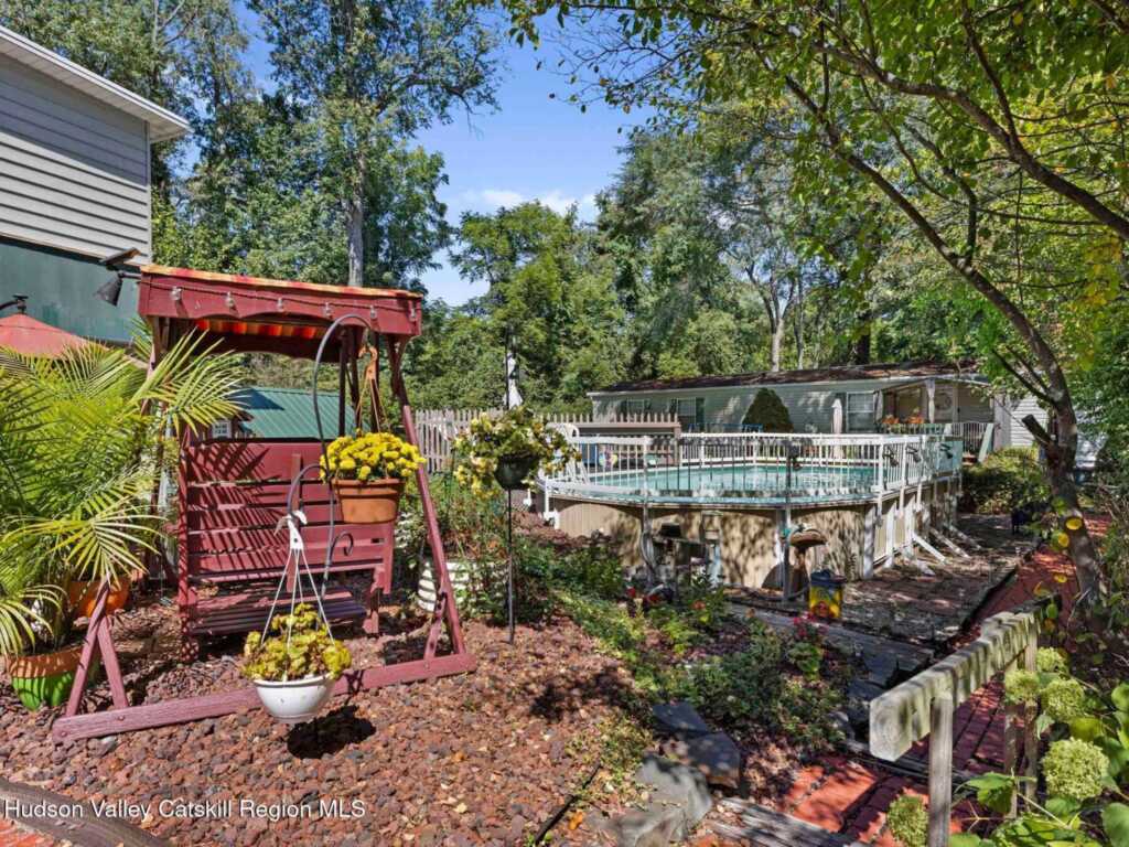 706 Glasco Turnpike, Saugerties, NY 12477 - Photo 8 of 50