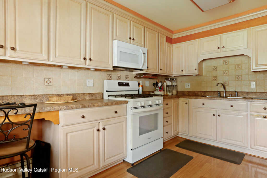 2 Stevens Court, Saugerties, NY 12477 - Photo 6 of 26