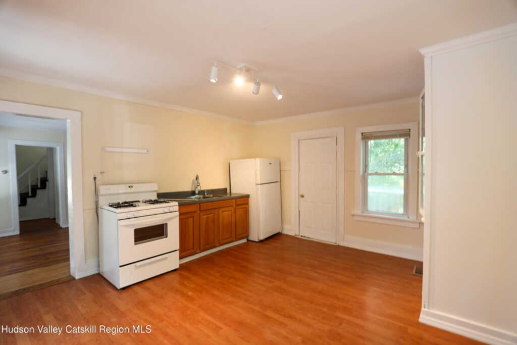 22 Post Street, Saugerties, NY 12477 - Photo 2 of 14