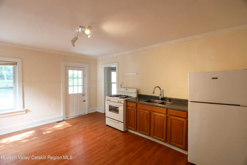 22 Post Street, Saugerties, NY 12477 - Photo 3 of 14